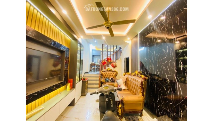 CĂN GÓC 5 TẦNG KĐT ĐẠI KIM, XÂY MỚI GẦN Ô TÔ 2 THOÁNG, 37M2 MT 3.3M NHỈNH 10 TỶ