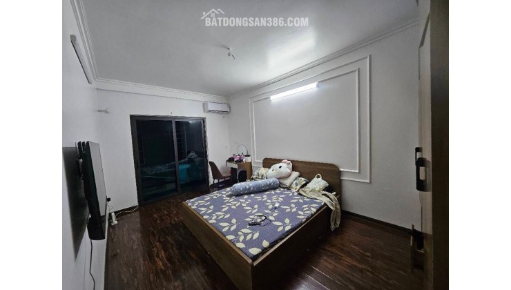 BÁN NHÀ PHỐ TÂN MAI QUẬN HOÀNG MAI, NHÀ ĐẸP CHỈ VIỆC VỀ Ở 32M2 5 TẦNG 7.5 TỶ