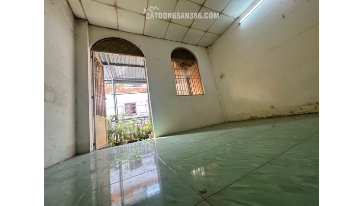 MẶT TIỀN NHÁNH KINH DOANH ĐƯỜNG HIỆP THÀNH 17 - NGAY VƯỜN ƯƠM HIỆP THÀNH - THÔNG TỨ TUNG - 4x11m - 2 TẦNG - NỞ HẬU TÀI LỘC - GIÁ 4.899 TỶ TL