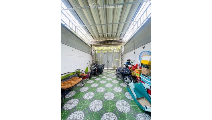 Nhà mặt tiền Q12 Thạnh Lộc 57 4x16.5 giá 5.x tỷ