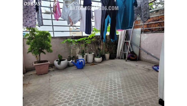 HẺM Ô TÔ TRÁNH – SÁT TÂN BÌNH – 64m² – 4 TẦNG BTCT – GIÁ NHỈNH 7 TỶ