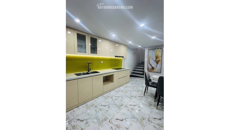 Bán nhà Bằng Liệt, Hoàng Mai, Ô tô, Kinh doanh, nở hậu, 35m2, 8.4 tỷ(CTL)