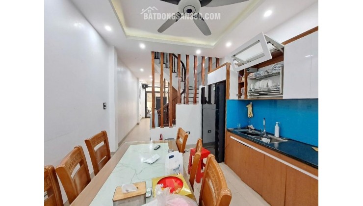 Bán nhà Đại Từ, Hoàng Mai, 2 Thoáng trước sau, gần hồ Linh Đàm, 46m2, 9.25 tỷ(CTL)