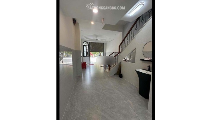  Cho Thuê Quận 11- Nguyễn Căn Mặt Tiền Hàn Hải Nguyên, P Minh Phụng