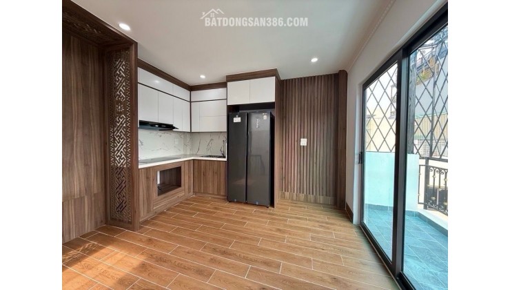 Bán nhà Định Công Thượng, Hoàng Mai, Ô tô, 6T Thang máy, 31m2, 9.9 tỷ(CTL)