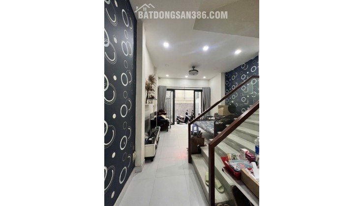 Nhà 4 Tầng (4x15) Trung Tâm Quận10- MỘT CĂN NHÀ RA MT ĐƯỜNG NGUYỄN DUY DƯƠNG Chỉ 8.8 TỶ