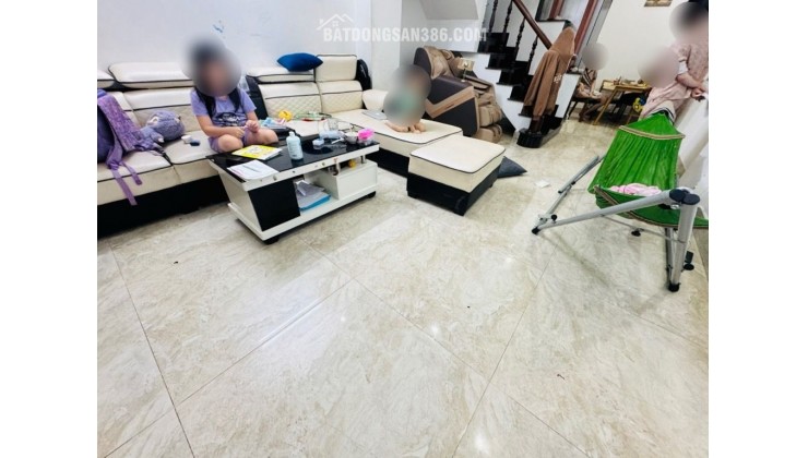 Nhà TL19 Q12 55m2 3 tầng ô tô đậu giá 5.x tỷ