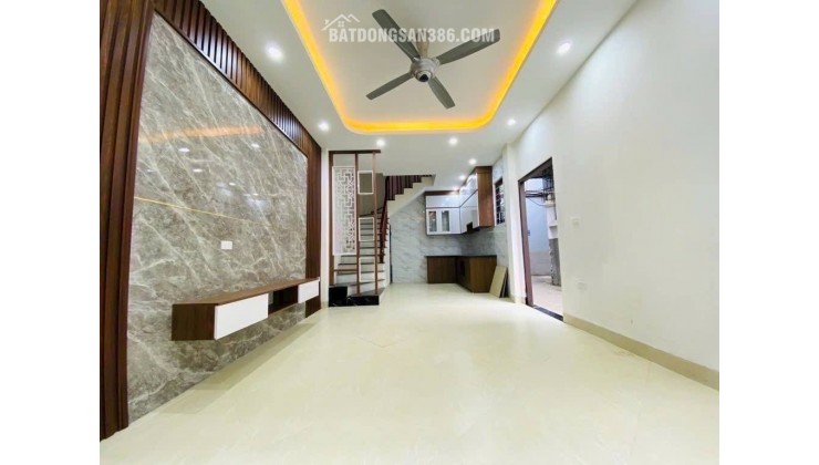 Bán nhà Hồ Tùng Mậu 56m2, gần ĐH Thương Mại, Quốc Gia, ô tô đỗ cửa, hàng xóm Gardenia Hàm Nghi