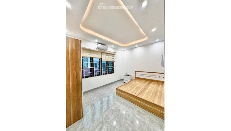 Bán gấp nhà Hồ Tùng Mậu – Cạnh ga tàu điện, ở ngay, 7 phòng cho thuê – giá hơn 7 tỷ