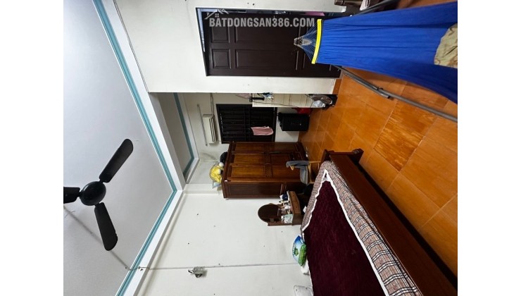 Bán nhà Bằng Liệt, Hoàng Mai, Ô tô, Dân xây KC BTCT 4T, 4N, 40m2, 7.85 tỷ(CTL)