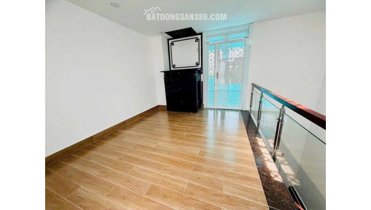  NHÀ PHỐ HUỲNH TẤN PHÁT, NHÀ BÈ  HẺM 6M  XE HƠI VÀO NHÀ   FULL NỘI THẤT   7,7 TỶ  