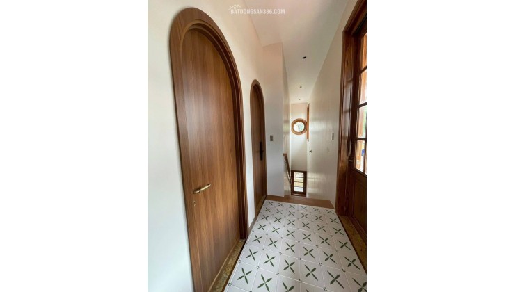  BIỆT THỰ SÂN VƯỜN PHẠM HỮU LẦU  HẺM XE HƠI TỚI NHÀ  NGANG 12m DÀI 20m  253m²  13,9 TỶ 