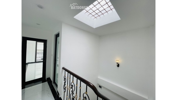 Bán nhà Tô Vĩnh Diện, Thanh Xuân, Ô tô, Kinh doanh, 43m2, 15.6 tỷ(CTL)