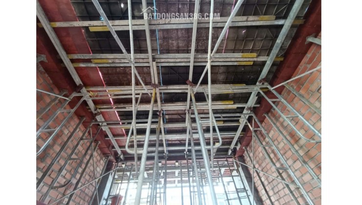 THÁI THỊNH – NHÀ ĐANG XÂY THÔ – 6 TẦNG – MT 6m – 3 MẶT THOÁNG – THANG MÁY – CHỈ 10.4ty