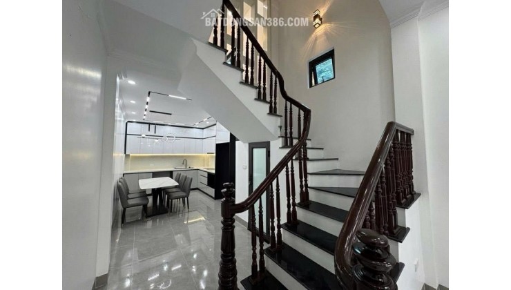 NGUYỄN CÔNG TRỨ HÀ ĐÔNG-OTO ĐỖ CỬA- LÔ GÓC- 10,2 TỶ