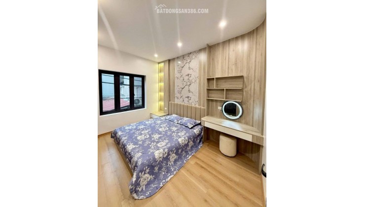 Bán nhà Vũ Tông Phan, Thanh Xuân, Gara ô tô, Kinh doanh, 42m2, 11.8 tỷ