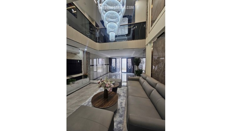 SIÊU PHẨM NHÀ PHỐ - 5 TẦNG THANG MÁY   MỚI TINH FULL NỘI THẤT CAO CẤP - HẺM XE HƠI VÀO NGỦ NHÀ