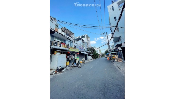 Nhà mặt tiền giáp chợ Tân Hương, 2T, TP đang cho thuê, giá nhỉnh 2 tỷ