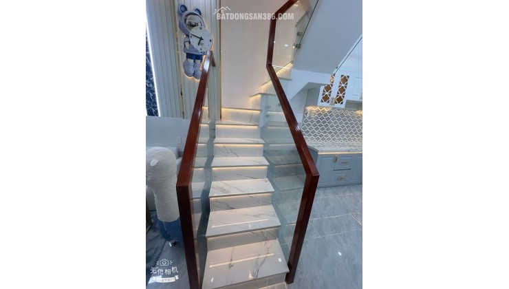 3 Tầng - hẻm OTO - Full nội thất- DTSD hơn 60m2 - đường Đào Tông Nguyên - chỉ 2 tỉ 8