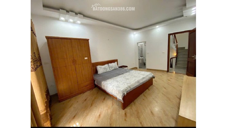 NHÀ MỚI PHỐ Văn Chương
36M – 5 TẦNG – GIÁ 8.8 TỶ A/C Không nghe nhầm đâu