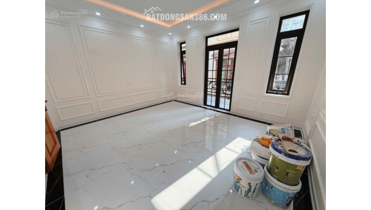 Bán nhà PL Phố Hoàng Quốc Việt Hàng xóm Starlake -75m 7Tầng Thang Máy Lô Góc - Ô Tô Vỉa hè KDVP