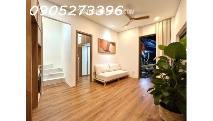 NHÀ NGAY BÙI ĐÌNH TÚY GIÁP SÁT BÊN QUẬN 1 KẾ BÊN CHỢ BÀ TRIỆU - NHÀ CÁCH MT VÀI BƯỚC CHÂN - DT 27M 2 TẦNG 5X5M NHÀ MỚI XÂY CỰC ĐẸP ĐANG CHO THUÊ