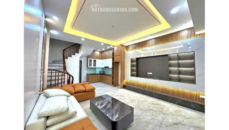 GIẢM SÂU 200TR – NHÀ NGÕ Ô TÔ PHỐ TÂY SƠN
6 TẦNG THANG MÁY – 39M² – 13.6 TỶ – THANH KHOẢN CAO