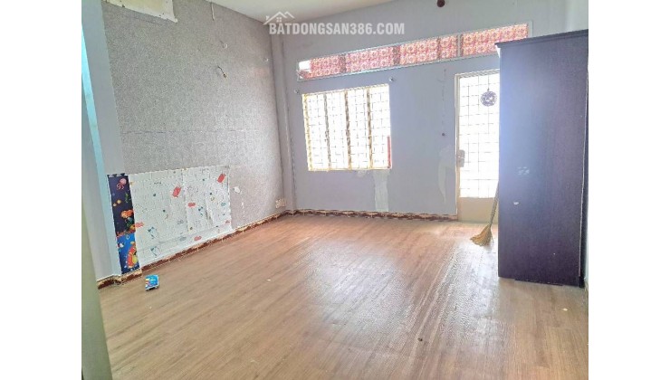 Nhà ngay sân bay Tân Sơn Nhất – Hẻm thông tứ hướng – Ở ngay đón Tết