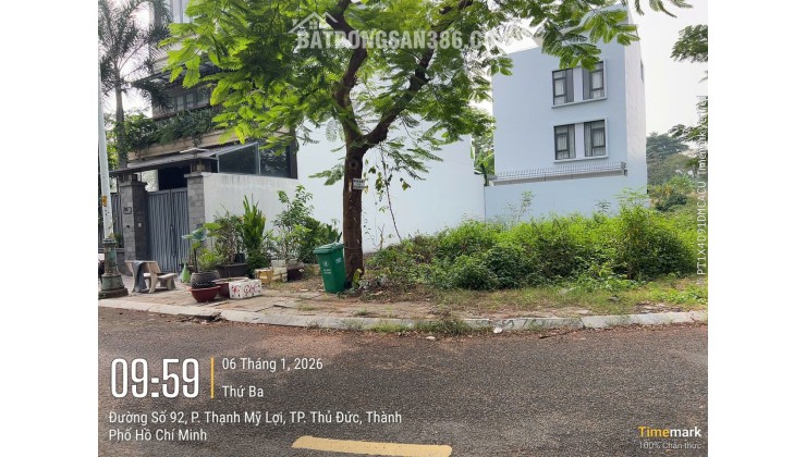 Bán gấp nền biệt thự góc 2 mặt tiền, đối diện công viên, diện tích 275.6m2, sổ đỏ, giá chỉ 165tr