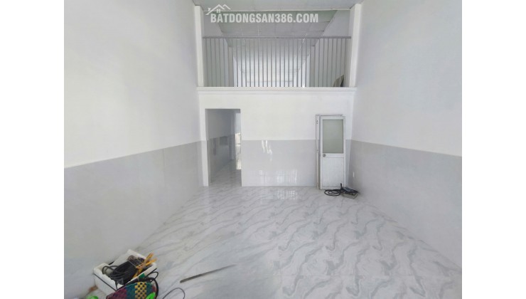 CẦN BÁN 76M2 NHÀ CÓ GÁC HẺM XE TANK GẦN TRƯỜNG ĐH PHẠM NGỌC THẠCH