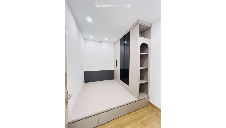 ANH CHỊ NÀO CHỐT TẶNG LIỀN 1 CHỈ VÀNG CHO MÌNH LUÔN Ạ