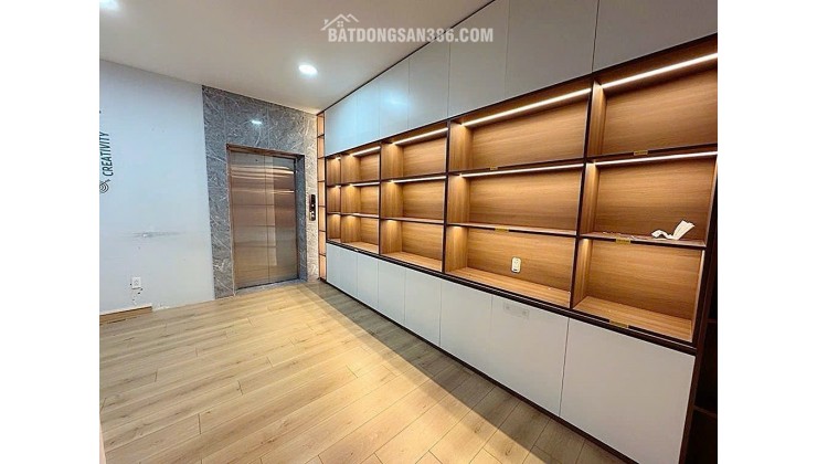 BÁN NHÀ 5 TẦNG THANG MÁY - XE HƠI NGỦ TRONG NHÀ Đ.BÊN VÂN ĐỒN, Q4 - NGANG HIẾM 5M NỞ HẬU 6,6M * 16M VUÔNG ĐẸP FULL THỔ* LIÊN HỆ GIANG GIANG: