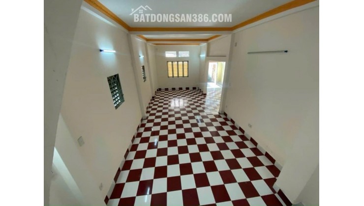 NHÀ C4 ĐƯỜNG 4 LINH TÂY 4.6 TỶ