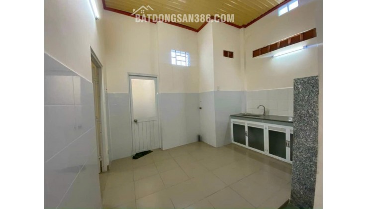 NHÀ C4 ĐƯỜNG 4 LINH TÂY 4.6 TỶ