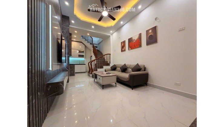 Bán nhà Giáp Nhị – 33m – 5 tầng – 2 mặt thoáng vĩnh viễn – gần ô tô – giá 7.79 tỷ (có thương lượng)