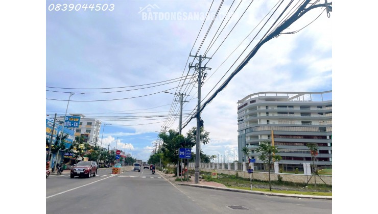 CẦN BÁN 500M2 NHÀ BIỆT THỰ 3 TẤM MT ĐƯỜNG NGUYỄN CỮU PHÚ