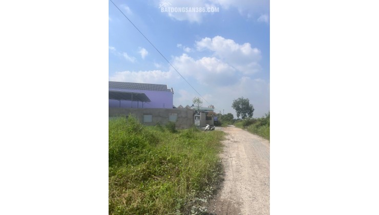 Bán 223m2 đất thổ cư 2 mặt tiền Phước Lý, Cần Giuộc, Long An, Giáp Bình Chánh, 3.9tỷTL Lh:0908242626, 0904413938.