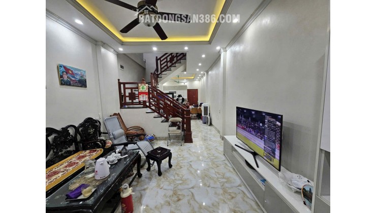 Bán nhà 3 tầng giãn dân Khả Lễ ngay cạnh vườn hoa  vị trí cực đẹp ở luôn