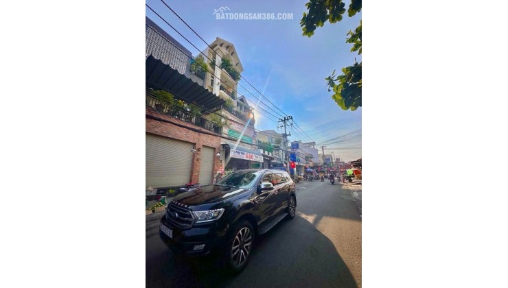 NHÀ 3 LẦU - Ô TÔ ĐÕ CỬA - NGAY KHA VẠN CÂN - F LIINH TRUNG