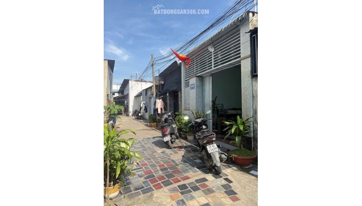 NHÀ ĐẸP NGAY CHỢ LINH XUÂN - ÔTÔ ĐẬU CỬA - THÔNG KHU CHẾ XUẤT LINH TRUNG