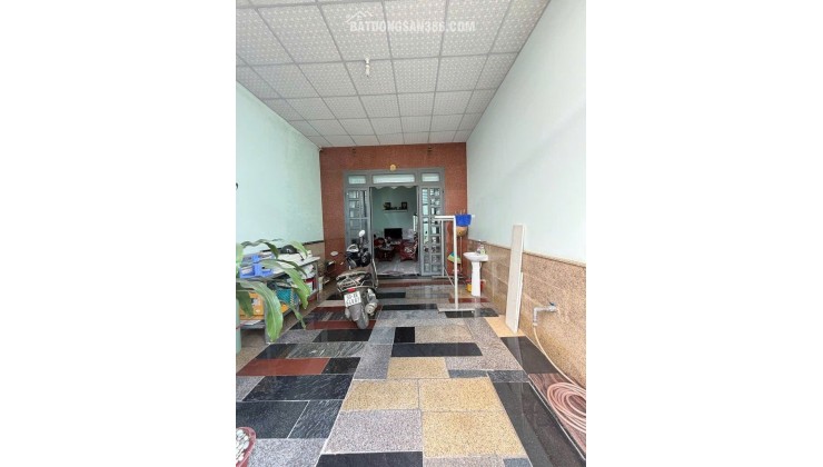 NHÀ ĐẸP NGAY CHỢ LINH XUÂN - ÔTÔ ĐẬU CỬA - THÔNG KHU CHẾ XUẤT LINH TRUNG