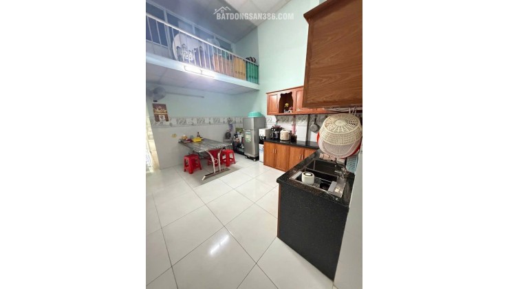 NHÀ ĐẸP NGAY CHỢ LINH XUÂN - ÔTÔ ĐẬU CỬA - THÔNG KHU CHẾ XUẤT LINH TRUNG