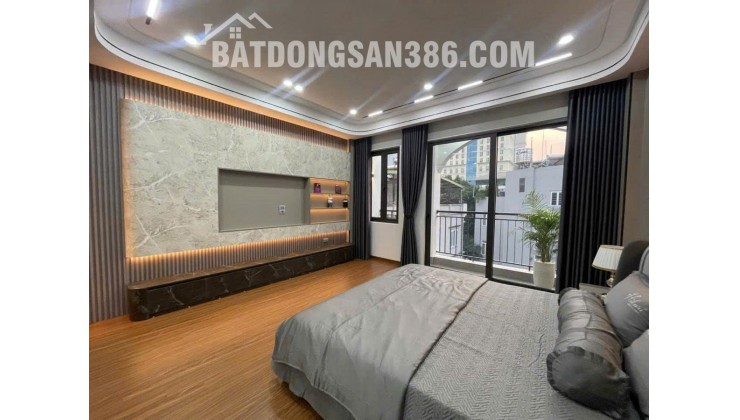 Bán nhà Nguyễn Văn Cừ 51m 8 tầng MT4m thang máy gara ô tô hơn 18 tỷ