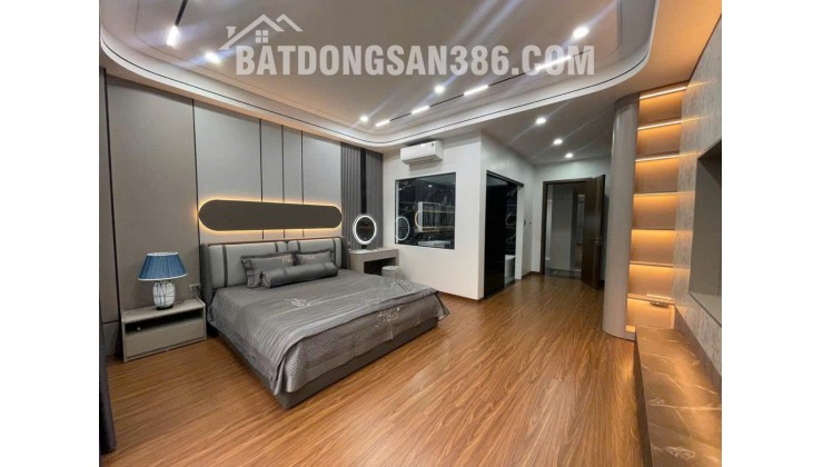 Bán nhà Nguyễn Văn Cừ 51m 8 tầng MT4m thang máy gara ô tô hơn 18 tỷ