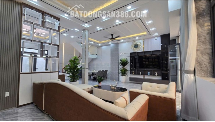 NHÀ ĐẸP HẺM XE HƠI HUỲNH TẤN PHÁT – 4PN – SÂN THƯỢNG – Ở NGAY – GIÁ CHỈ 8.9 TỶ