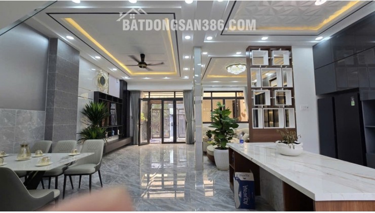 NHÀ ĐẸP HẺM XE HƠI HUỲNH TẤN PHÁT – 4PN – SÂN THƯỢNG – Ở NGAY – GIÁ CHỈ 8.9 TỶ