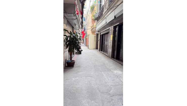 HIẾM! Lô góc Hoàng Hoa Thám Ba đình nở hậu- 5 tầng -ngõ to rộng gần ô tô