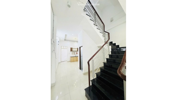 NGỘP BANK GẤP BÁN -  KHU VIP SÀI GÒN MỚI PHÂN LÔ ĐỒNG BỘ CAO TẦNG - HẺM 8M SẠCH ĐẸP OTO NGỦ TRONG NHÀ