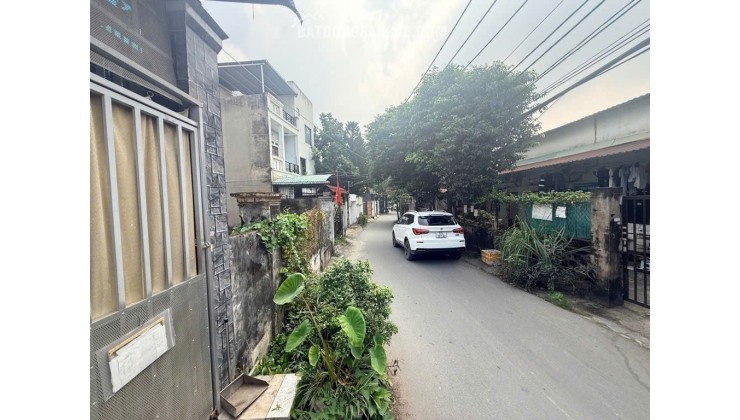 BÁN ĐẤT TRUNG TÂM  - QUẬN 9 - SÁT CẠNH VINCOM QUẬN 9 - NGÃ TƯ THỦ ĐỨC - 245M2 NGANG 10M - GIÁ NHỈNH 15 TỶ