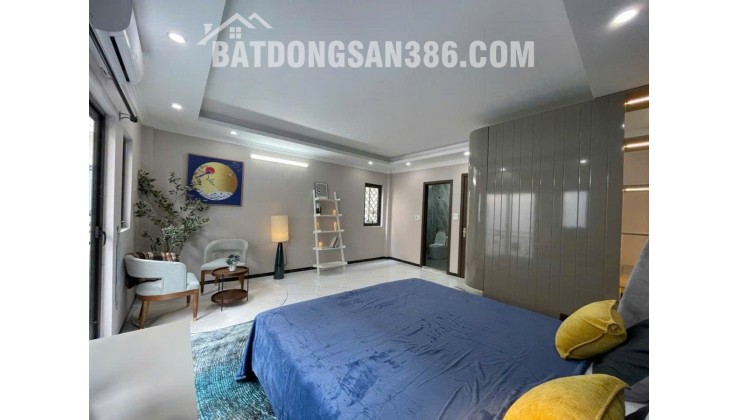 Bán nhà Ngọc Trì 35m 5 tầng MT5.6m thang máy lô góc hơn 9 tỷ